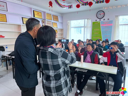 民強(qiáng)社區(qū)開展“指尖光影·定格生活”攝影技能培訓(xùn)活動(dòng)